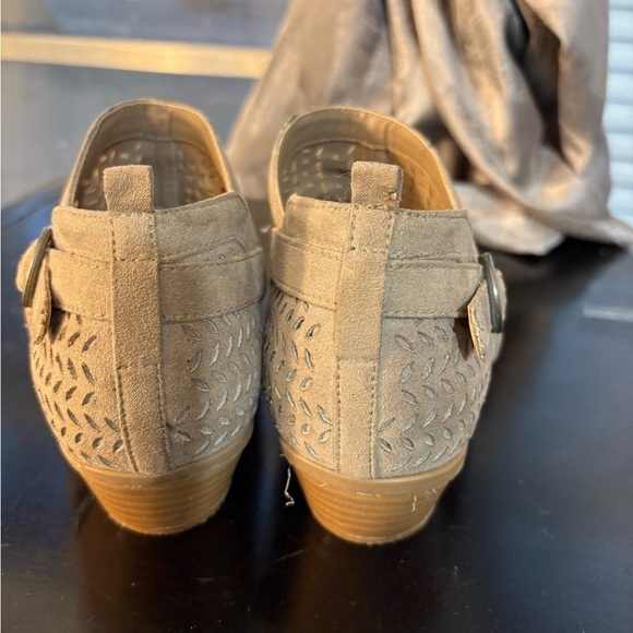 Hokus Pokus Tabby Women’s Perforated Light Brown Heeled Boots Size 6M - Picture 4 of 8